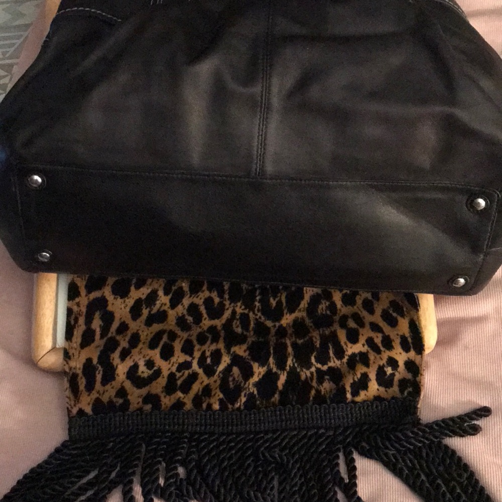 Designer Handbag - Picture 7 of 7